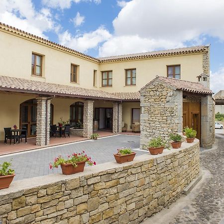 Albergo Diffuso Il Mandorlo Baressa Eksteriør billede