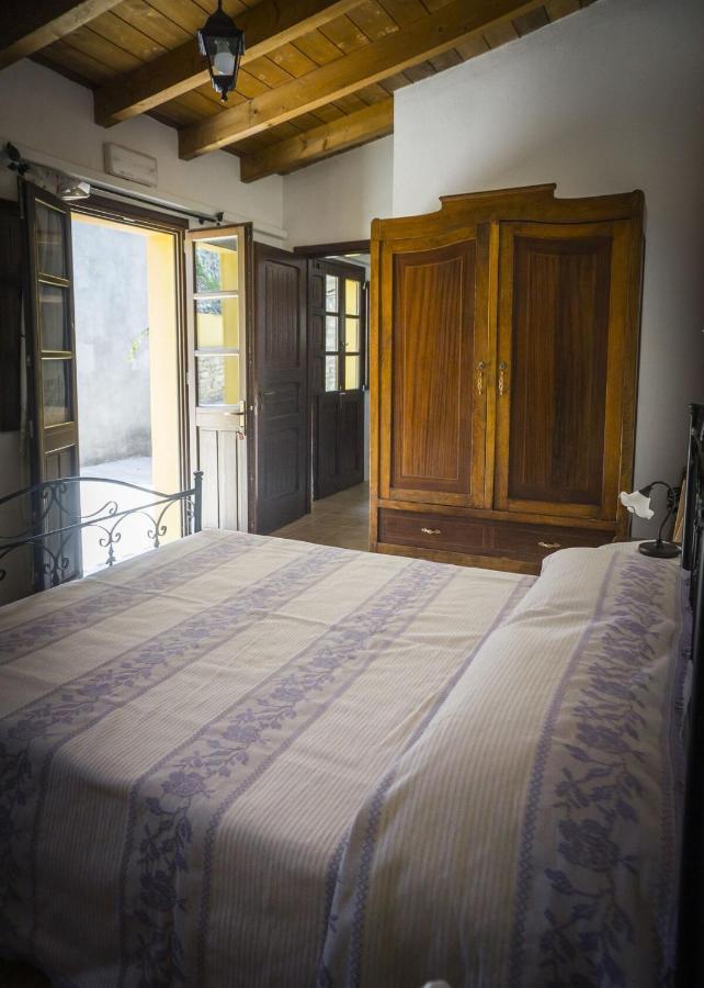 Albergo Diffuso Il Mandorlo Baressa Eksteriør billede